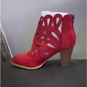 Red ankle boots, Women’s Size 9